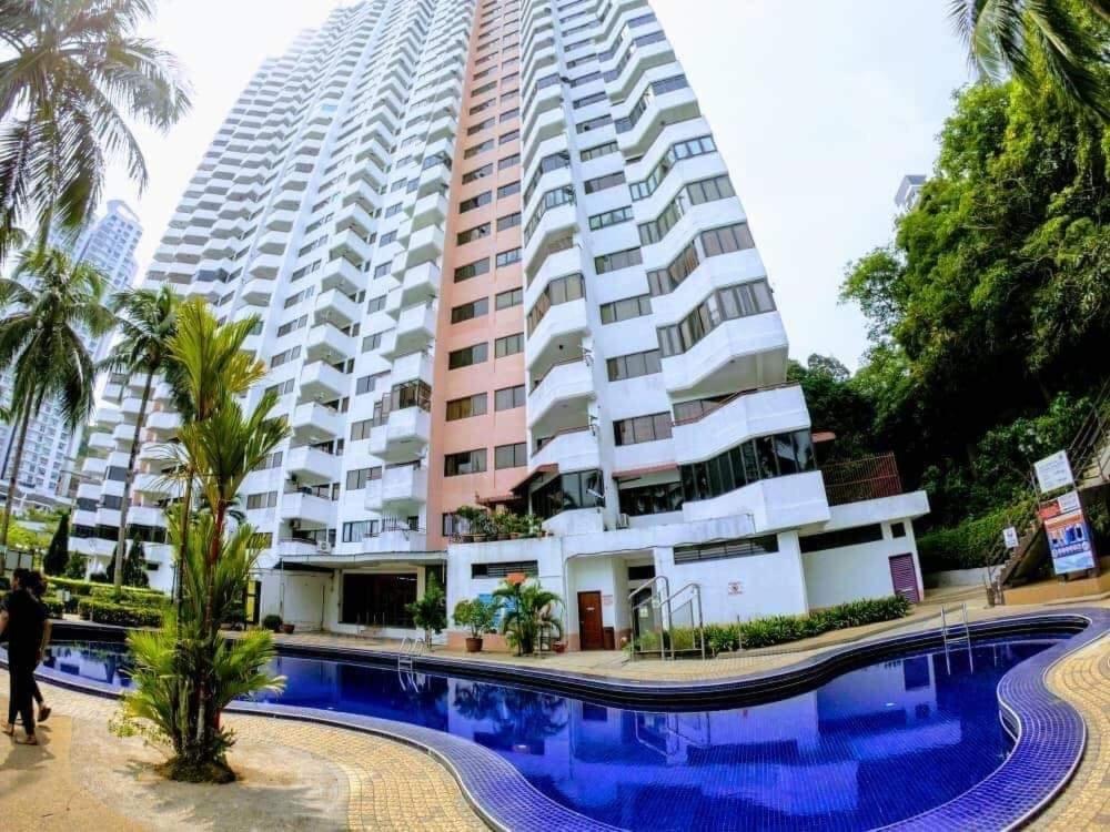 Airbnb At Sri Sayang Batu Ferringhi Beach Kültér fotó