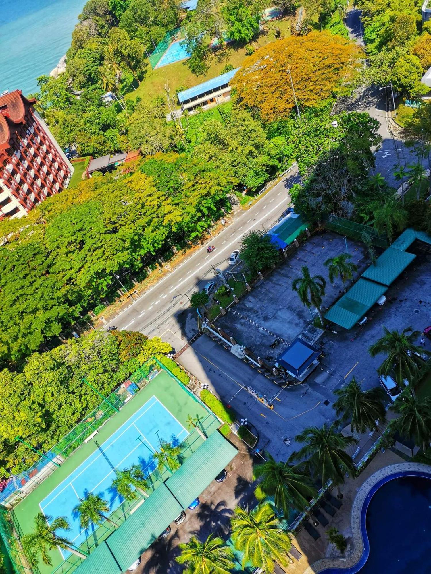 Airbnb At Sri Sayang Batu Ferringhi Beach Kültér fotó