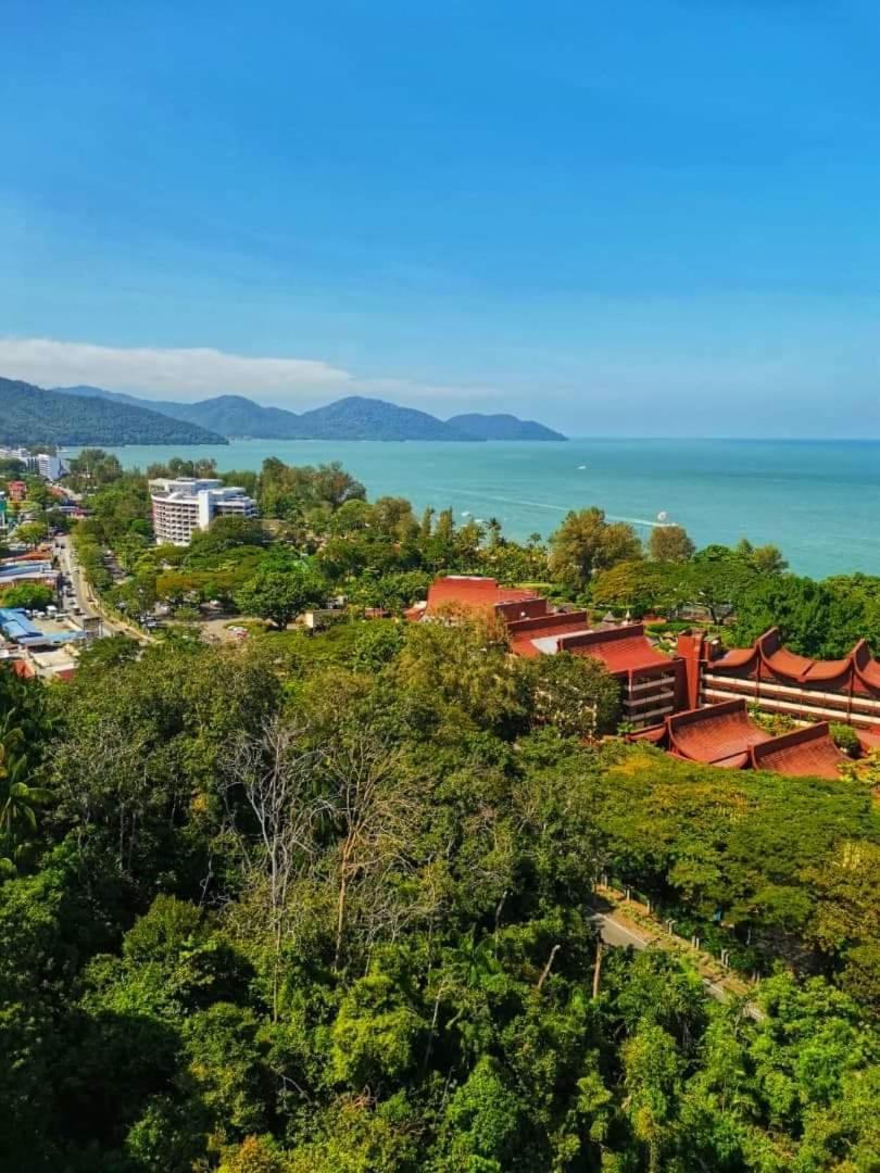 Airbnb At Sri Sayang Batu Ferringhi Beach Kültér fotó