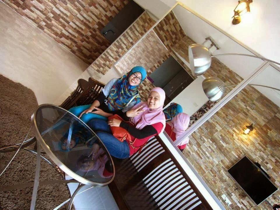 Airbnb At Sri Sayang Batu Ferringhi Beach Kültér fotó