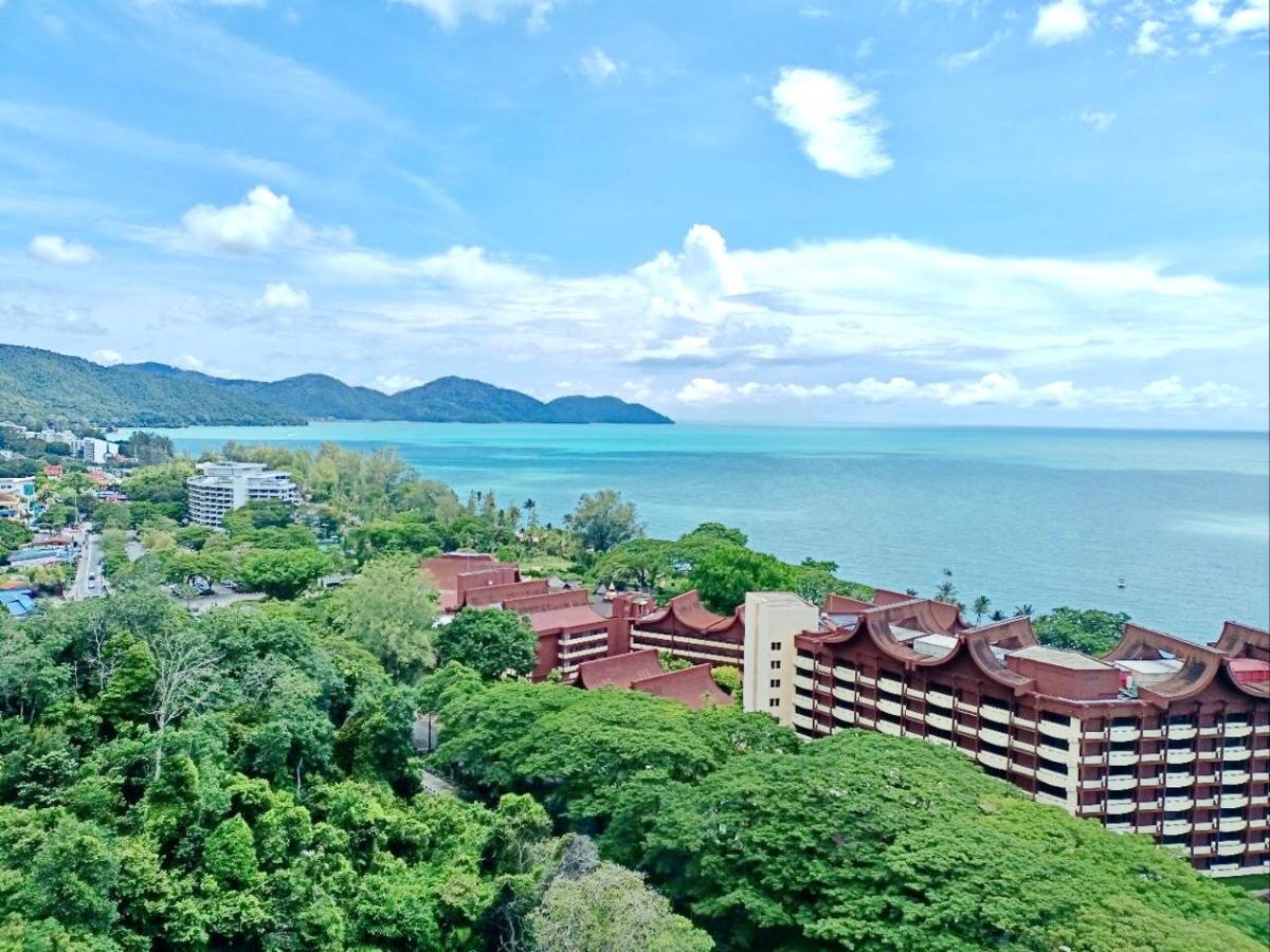 Airbnb At Sri Sayang Batu Ferringhi Beach Kültér fotó