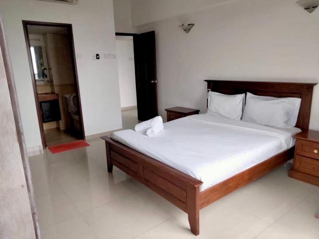 Airbnb At Sri Sayang Batu Ferringhi Beach Kültér fotó