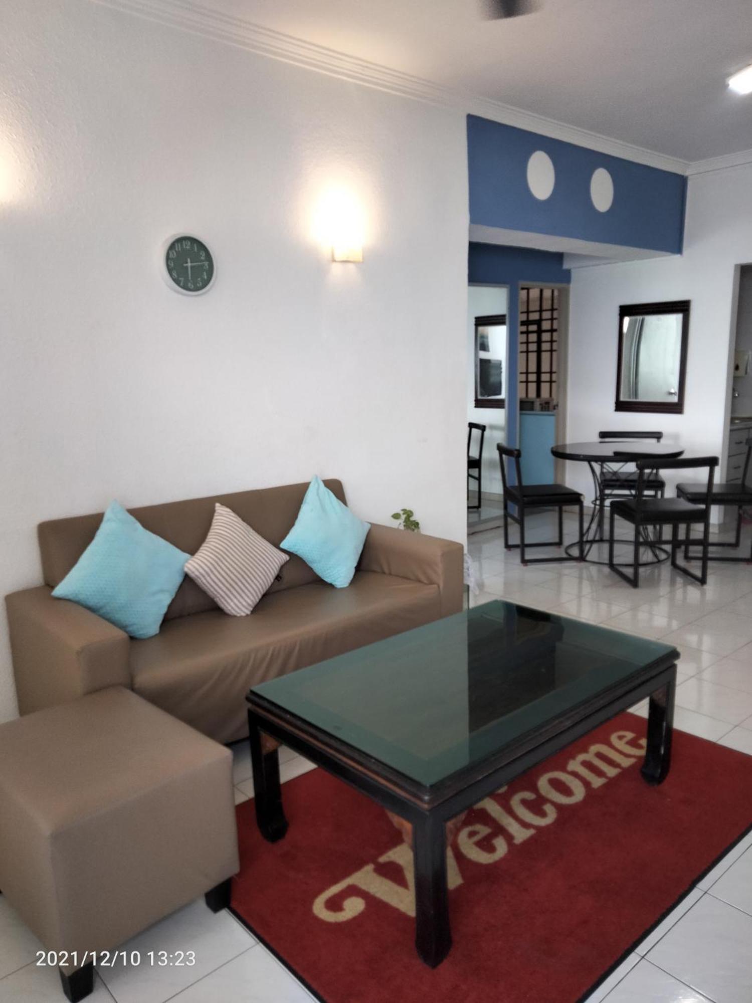 Airbnb At Sri Sayang Batu Ferringhi Beach Szoba fotó